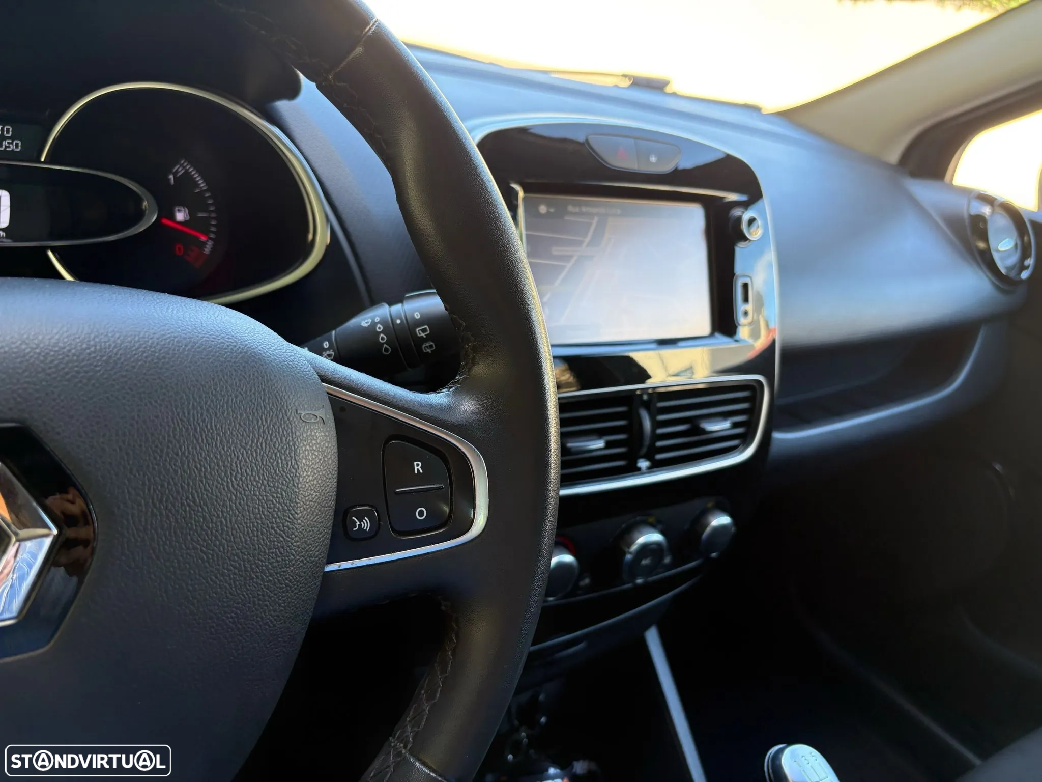 Renault Clio Sport Tourer 0.9 TCe Limited Edition - 13