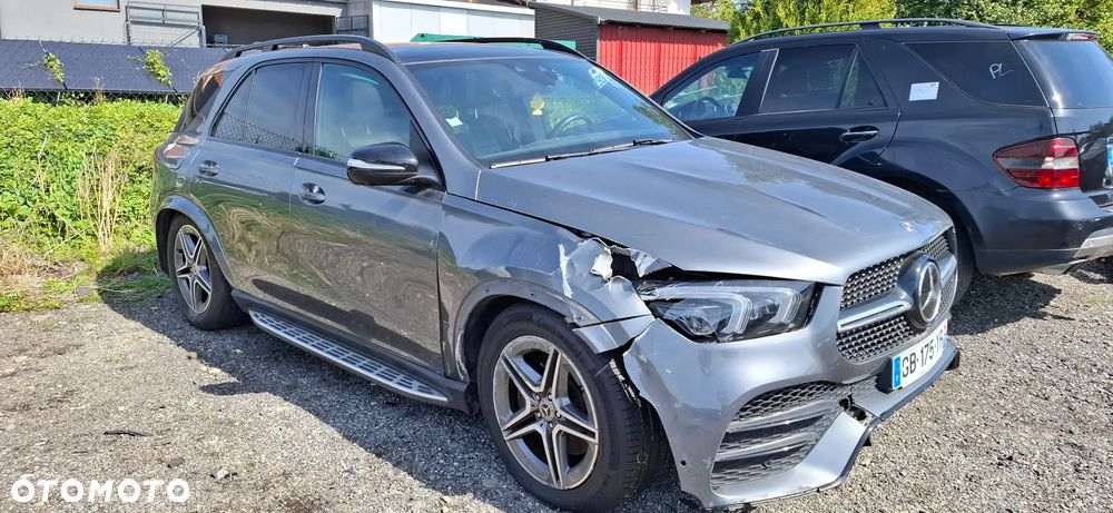 Mercedes-Benz GLE 400 d 4Matic 9G-TRONIC AMG Line - 2