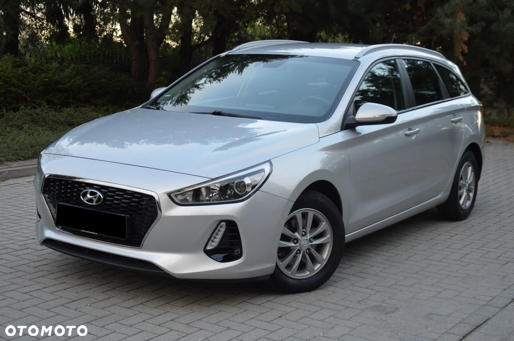 Hyundai i30 1.0 T-GDI Connect & Go - 1