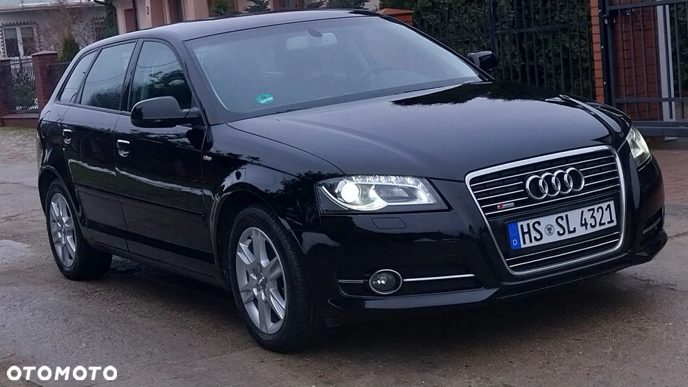 Audi A3 Sportback 2.0 TDI DPF S line Sportpaket - 4