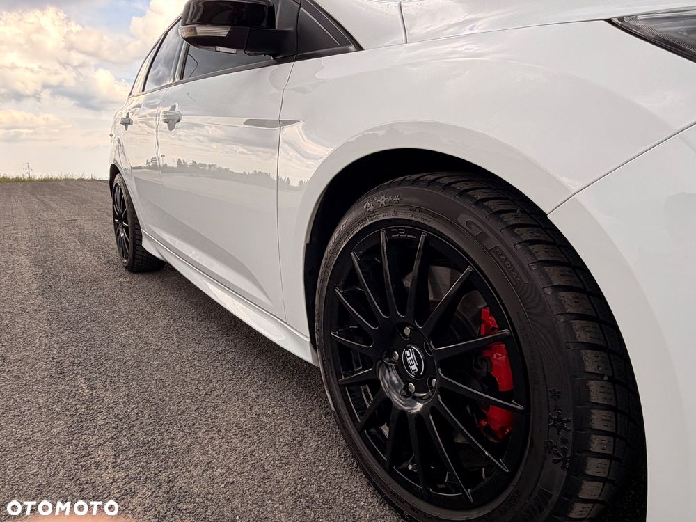 Ford Focus - 22