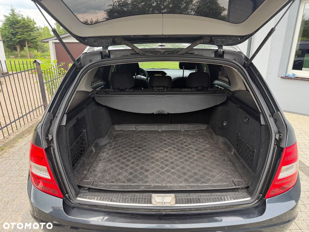 Mercedes-Benz Klasa C 200 (BlueEFFICIENCY) - 11