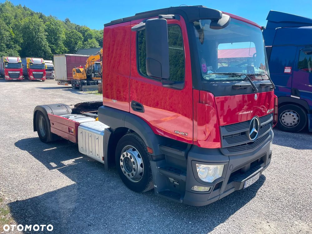 Mercedes-Benz 18.43,18.40 - 26