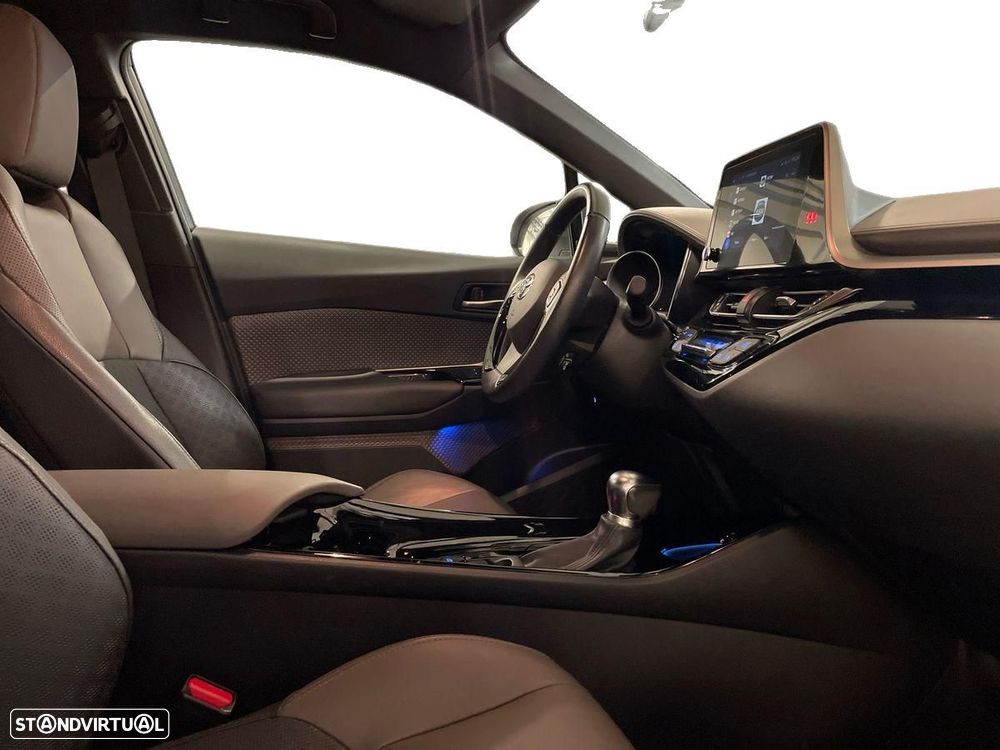 Toyota C-HR - 12