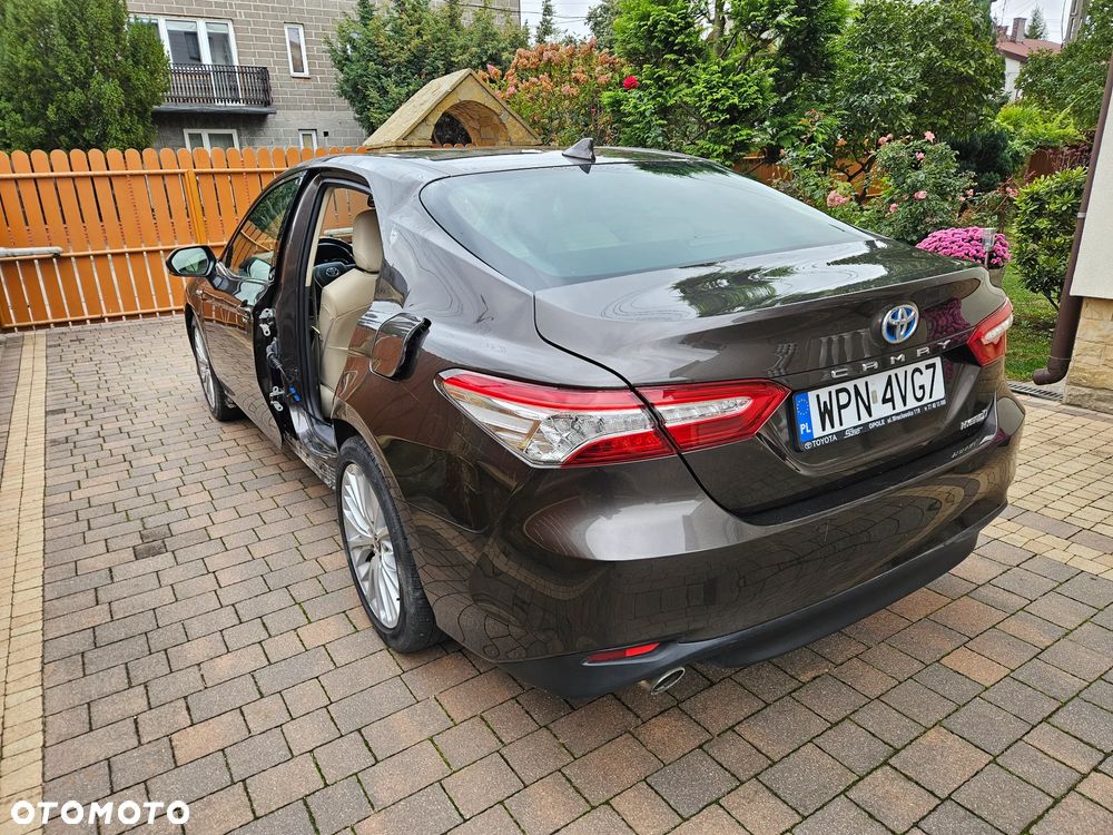 Toyota Camry 2.5 Hybrid Executive CVT - 4