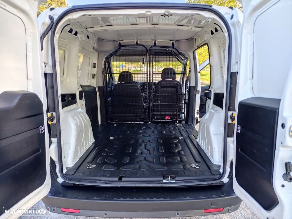 Fiat Doblo Cargo - 17