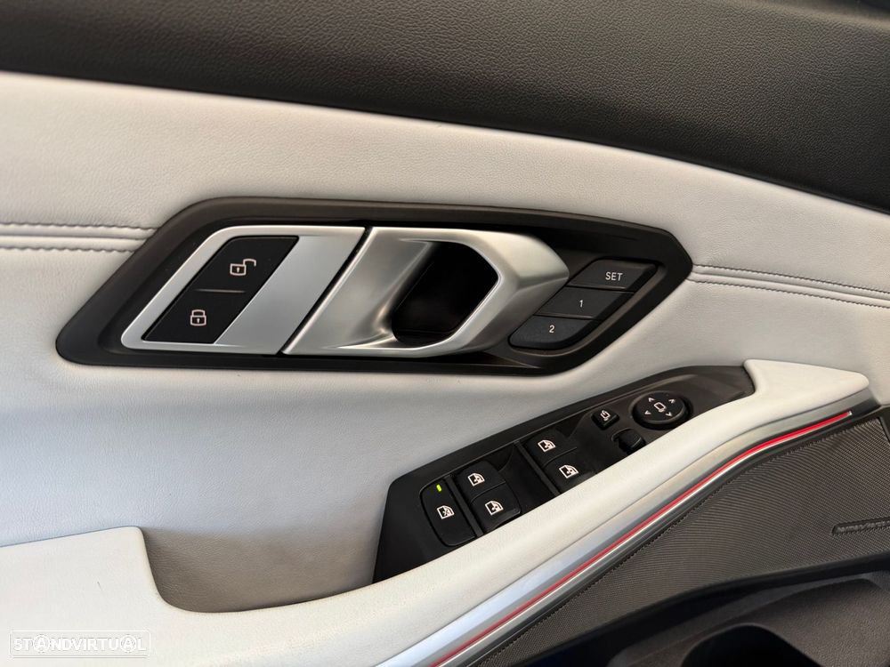 BMW M3 Competition - 31