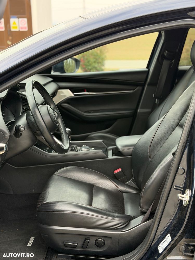 Mazda 3 e-SKYACTIV-X 186 M HYBRID TAKUMI - 8