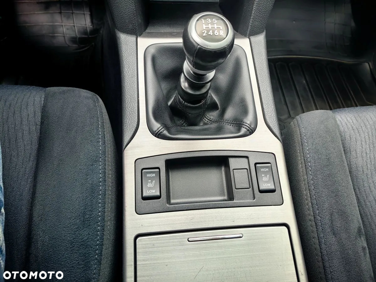 Subaru Outback 2.0D Trend - 12