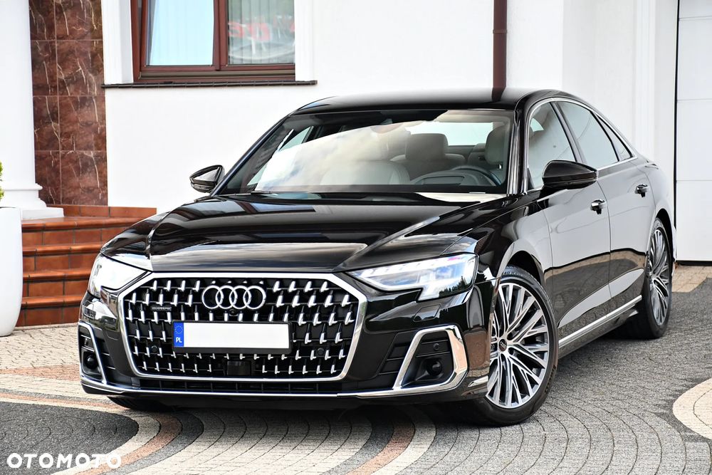 Audi A8 - 4