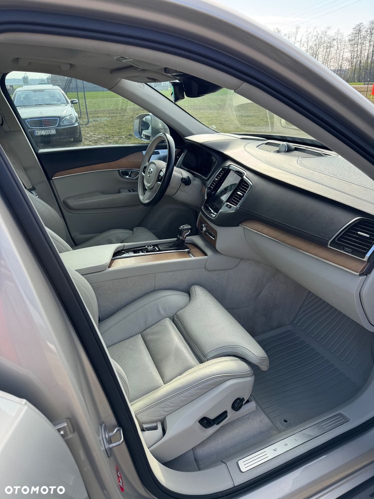 Volvo XC 90 D5 AWD Inscription 7os - 13