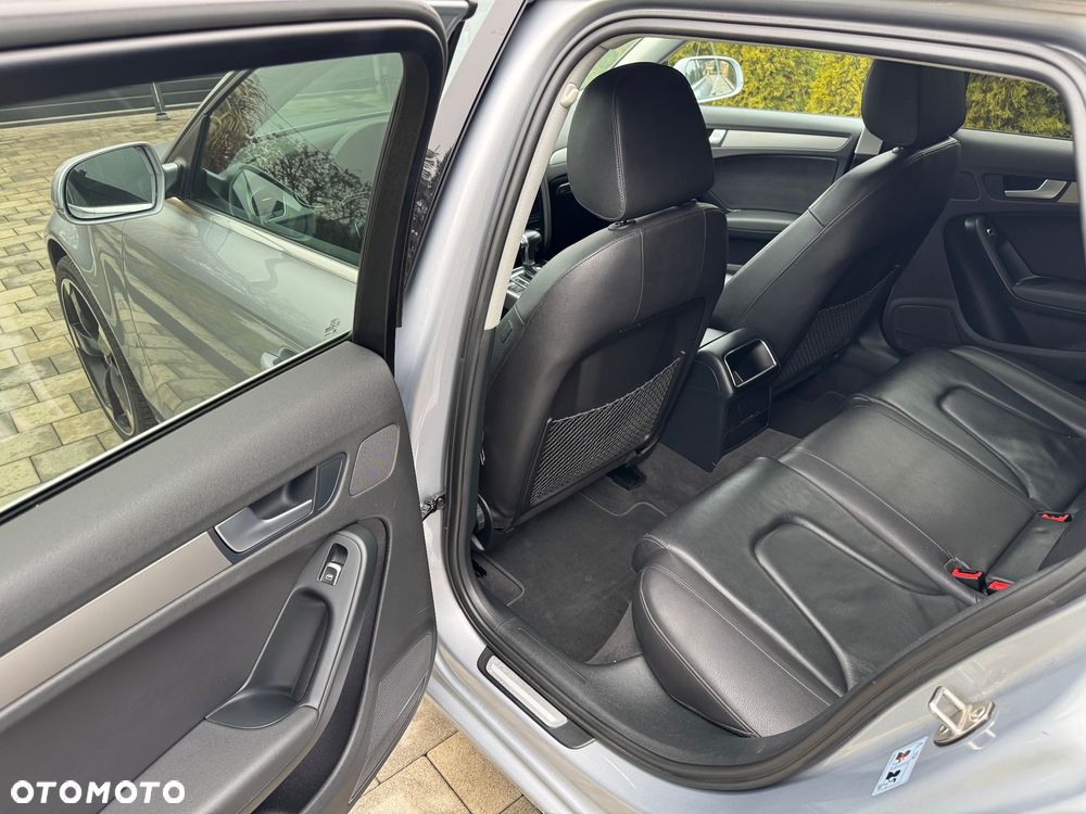 Audi A4 Avant - 22