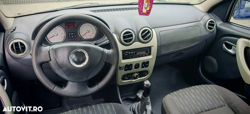 Dacia Logan 1.6 MPI Laureate - 5