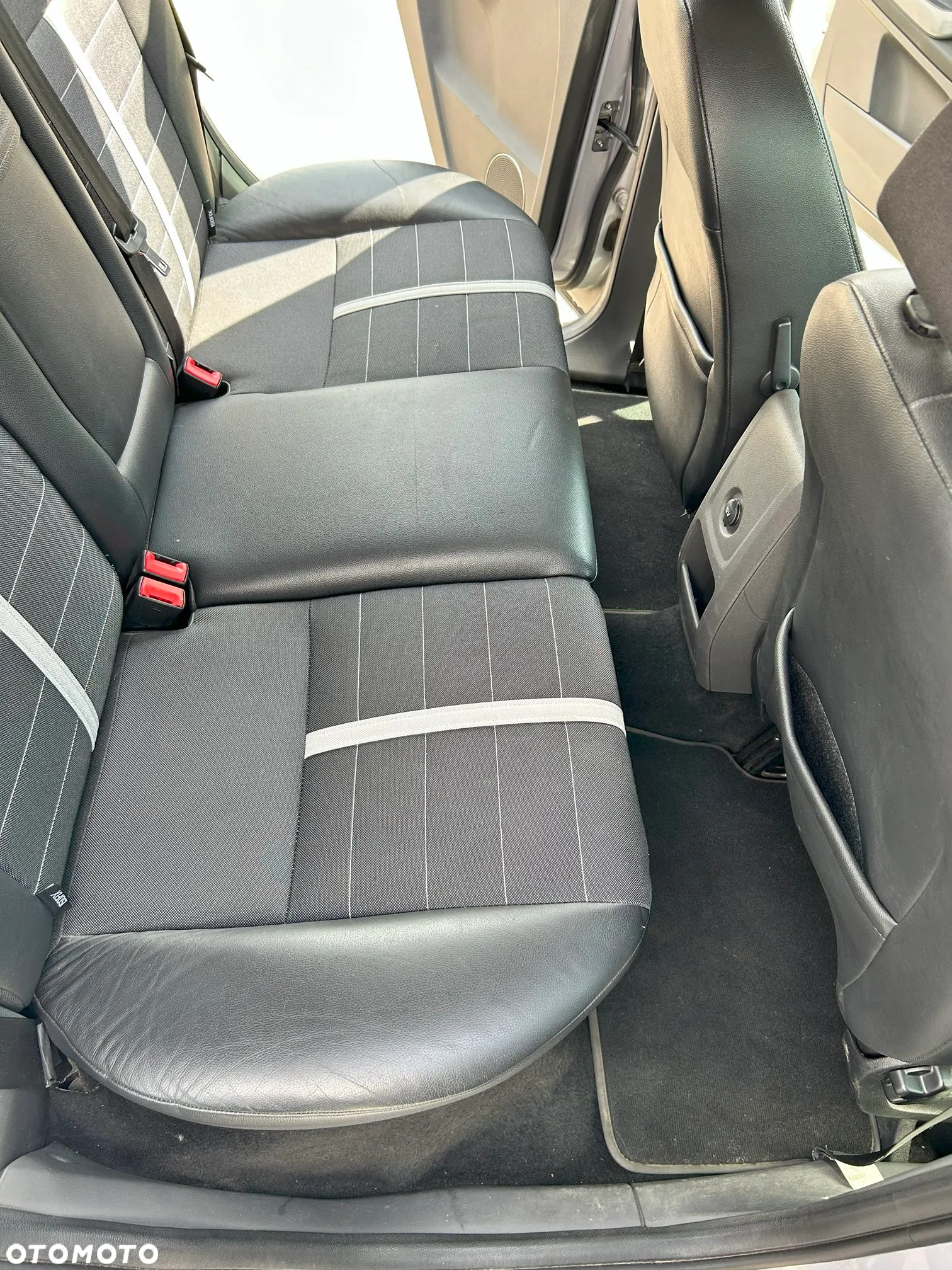 Ford Kuga - 17
