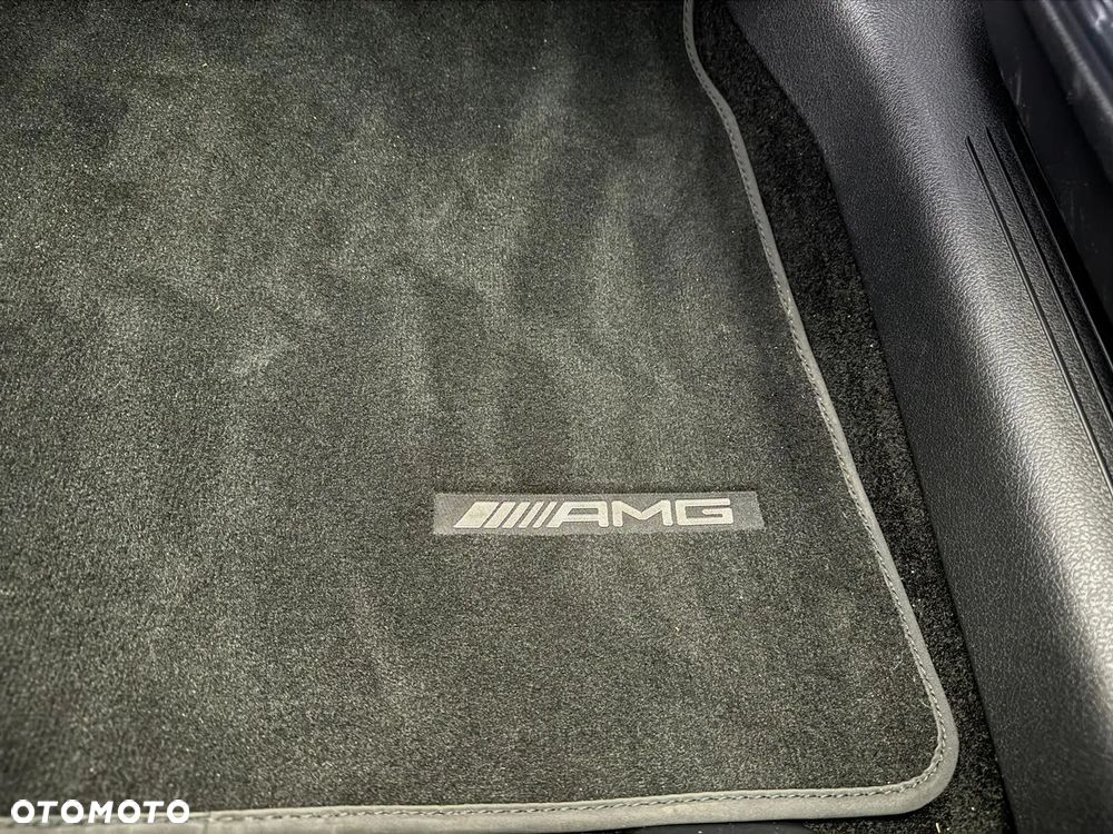 Mercedes-Benz CLA 200 AMG Line 7G-DCT - 23