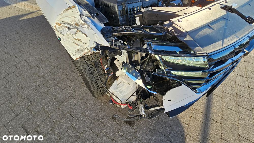 Hyundai Tucson 1.6 T-GDi HEV Executive 4WD - 28