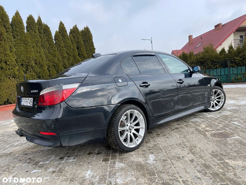 BMW Seria 5 530d - 32