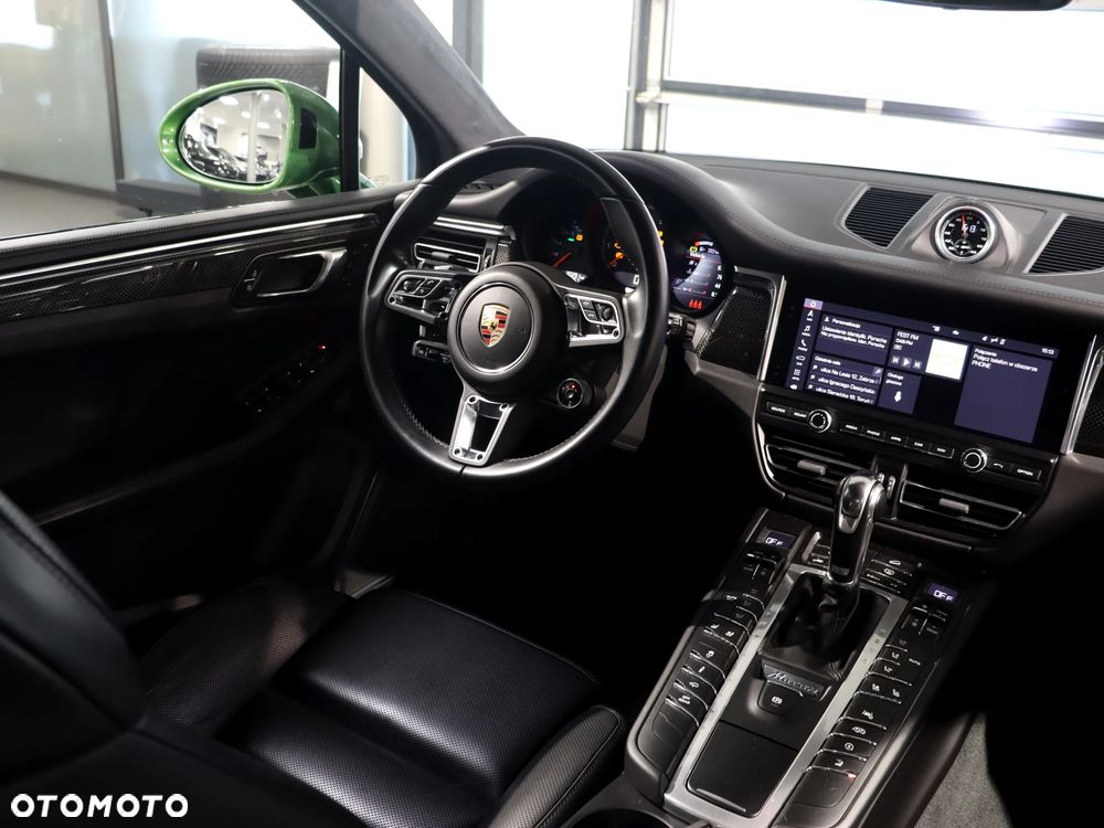 Porsche Macan Turbo - 19