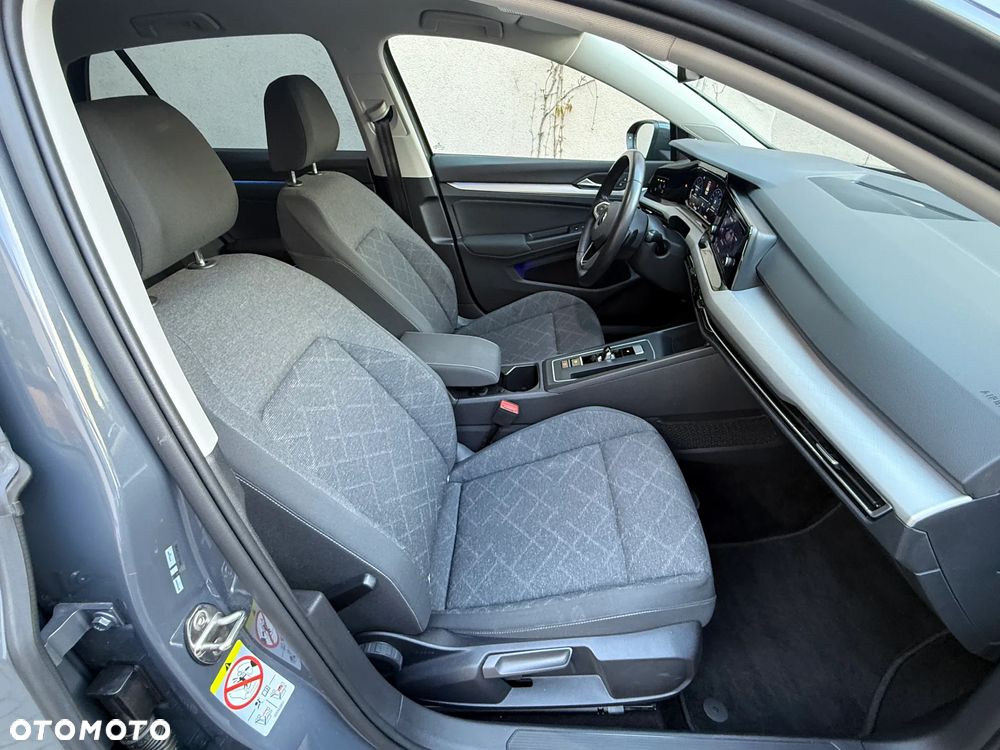 Volkswagen Golf 1.5 eTSI Life DSG - 15