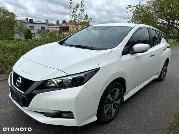 Nissan Leaf 40kWh Acenta (6.6 kW)