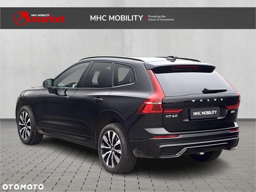 Volvo XC 60 B5 B AWD Core - 4