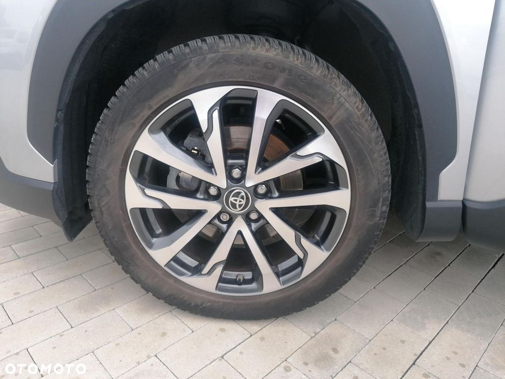 Toyota Corolla Cross - 11