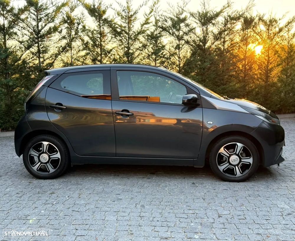 Toyota Aygo 1.0 X-Play - 3