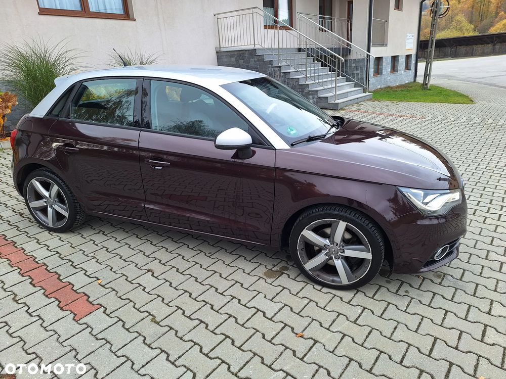 Audi A1 Sportback 1.6 TDI S line edition - 1