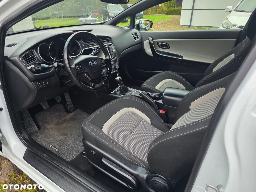 Kia Ceed - 7