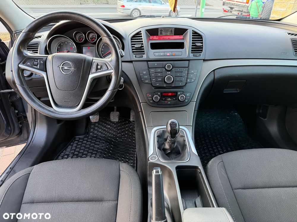 Opel Insignia 1.8 - 4