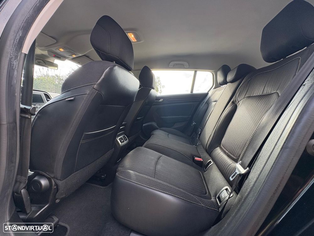 Renault Mégane Sport Tourer ENERGY dCi 110 BUSINESS - 14