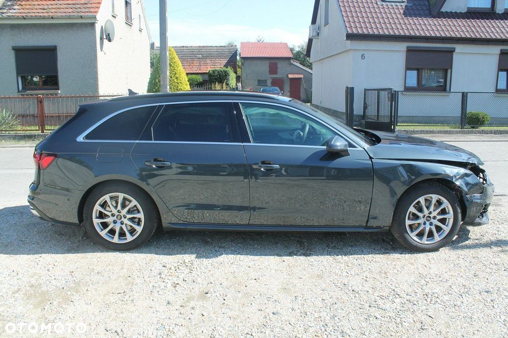 Audi A4 - 4