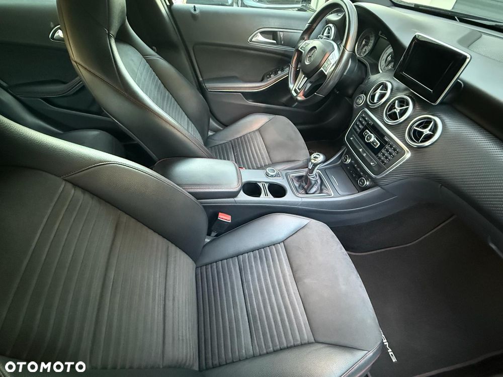 Mercedes-Benz Klasa A 180 (BlueEFFICIENCY) AMG Sport - 15