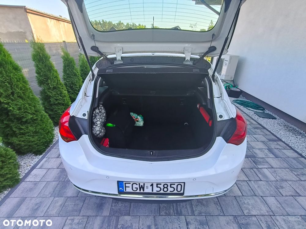 Opel Astra 1.4 Essentia - 9