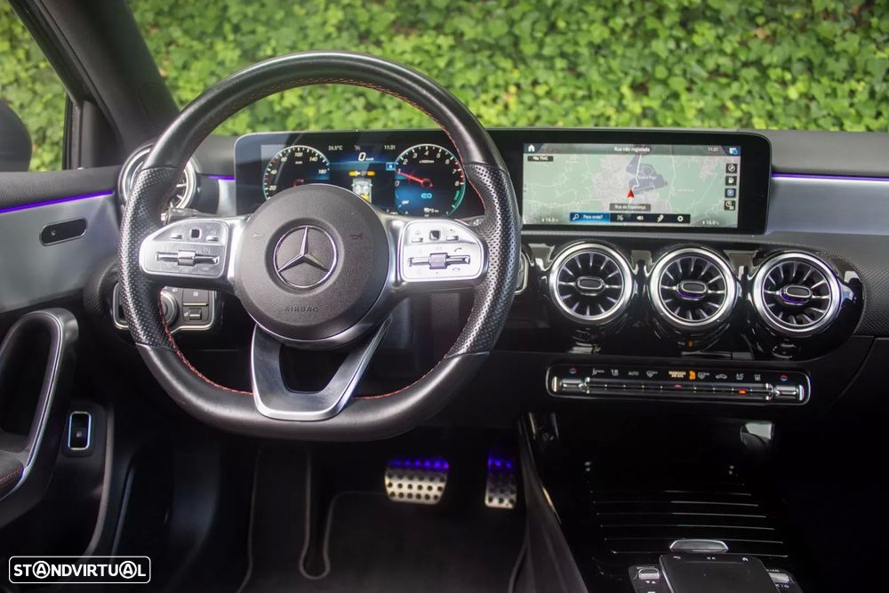 Mercedes-Benz A 250 e AMG Line - 15