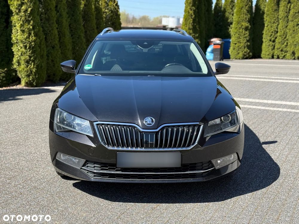 Skoda Superb 2.0 TDI DSG Style - 2