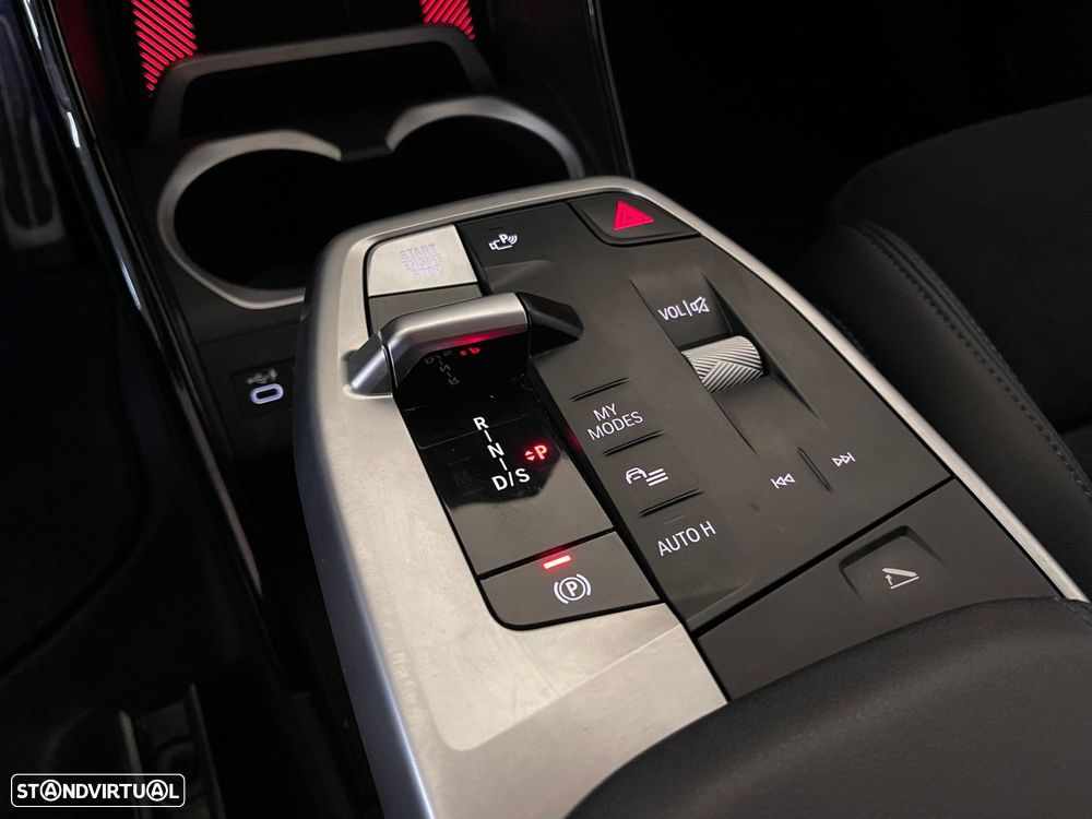 BMW X1 xDrive25e Pack Desportivo M - 34