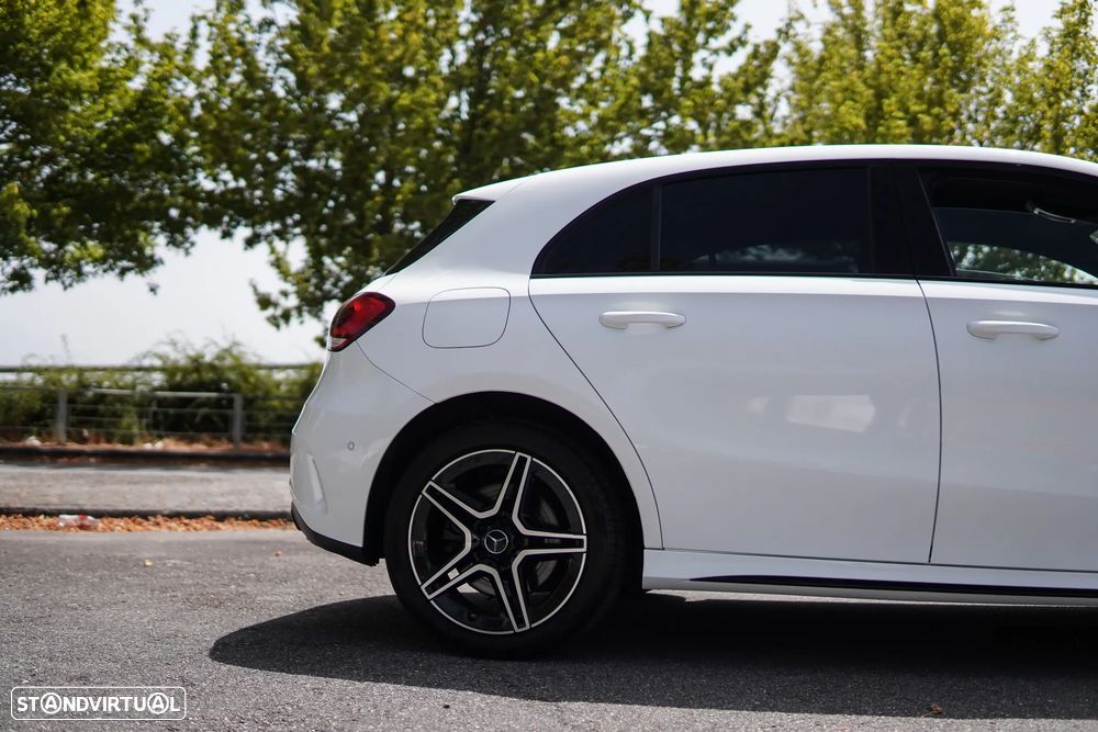 Mercedes-Benz A 250 e 8G-DCT AMG Line - 12