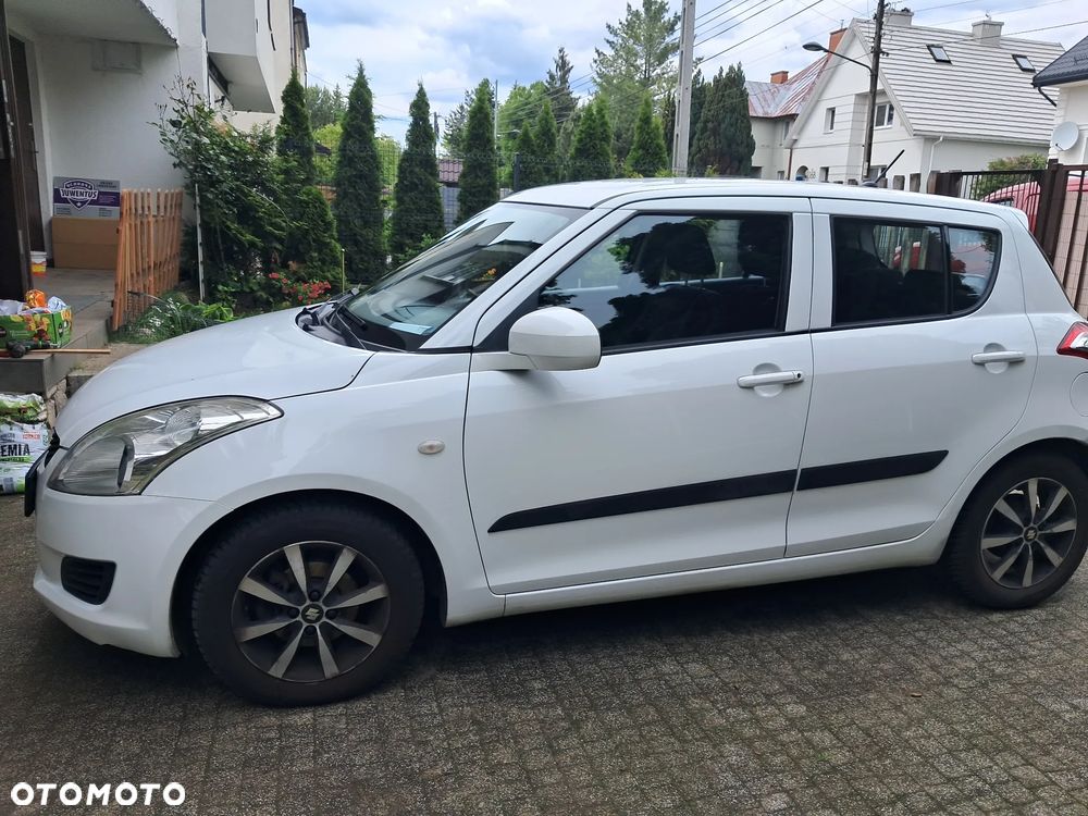 Suzuki Swift - 3