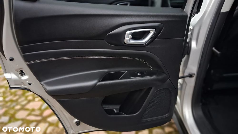 Jeep Compass 1.3 T4 4xe Automatik Limited - 11