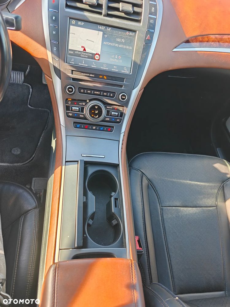 Lincoln MKZ - 12
