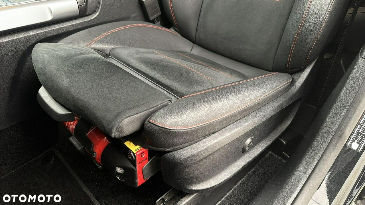 Mercedes-Benz GLB 200 d 4-Matic 8G-DCT - 17