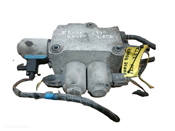 LAND RANGE ROVER III L320 05-13 r. ROZDZIELACZ zawieszenia pneumatycznego RVH50090 *