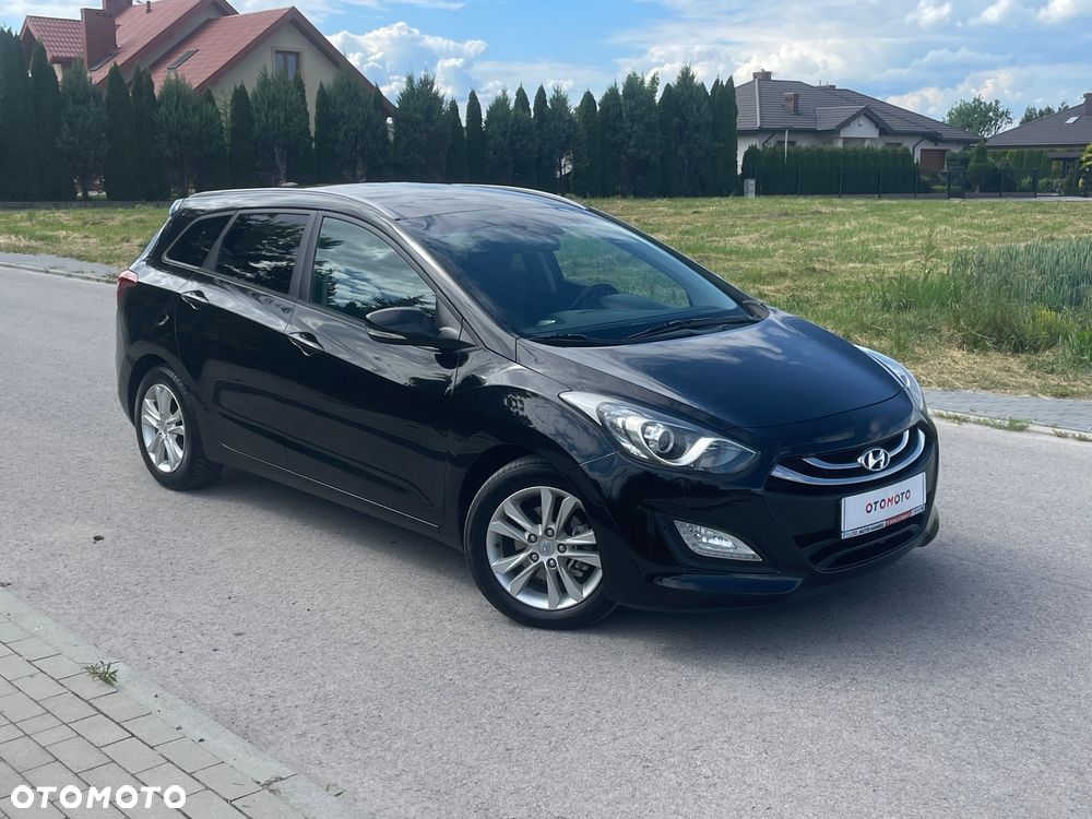Hyundai i30 blue Kombi 1.6 CRDi Passion - 22