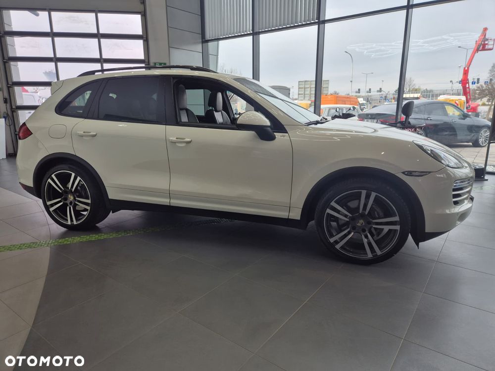 Porsche Cayenne - 7