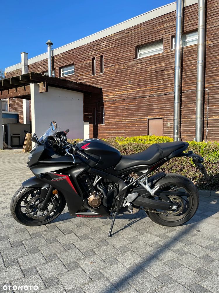 Honda CBR - 3