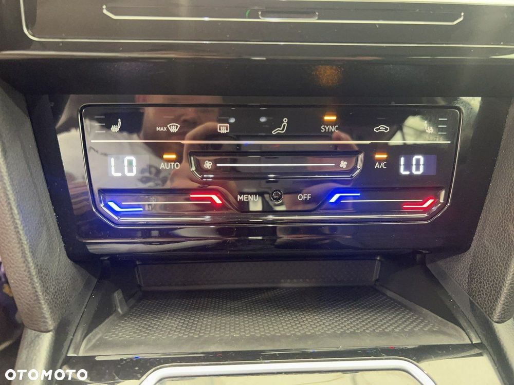 Volkswagen Passat - 22
