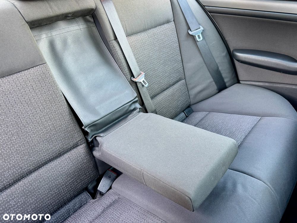 BMW Seria 3 - 28