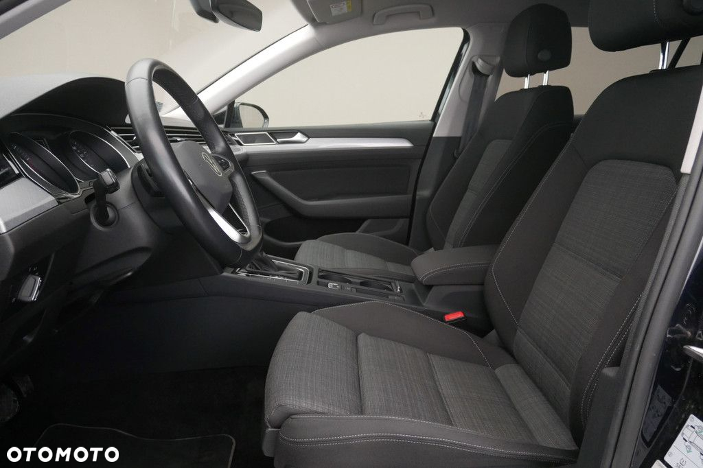 Volkswagen Passat 2.0 TSI Business DSG - 12