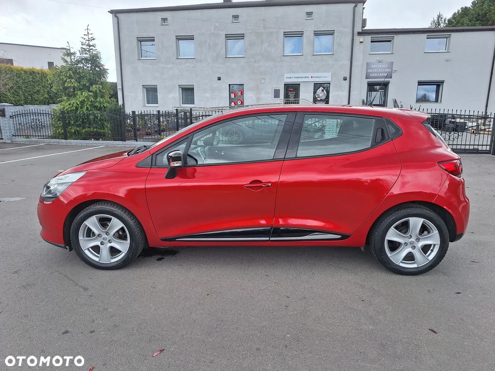 Renault Clio TCe 90 Paris - 8